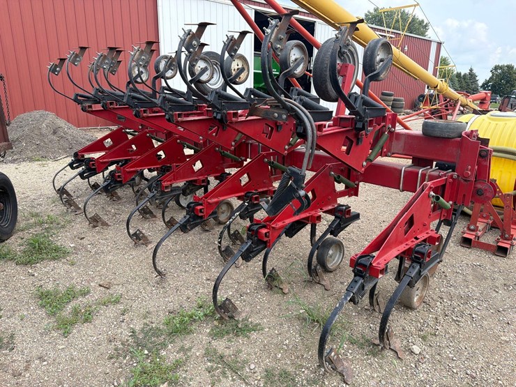 case-ih-1830-image-3