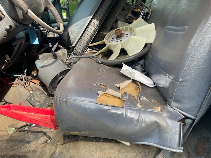 1999-ford-f450-image-24
