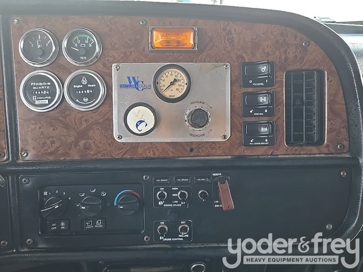 2005-peterbilt-357-image-69