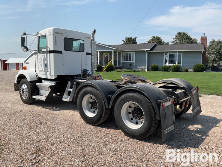 1999-kenworth-t800-image-7