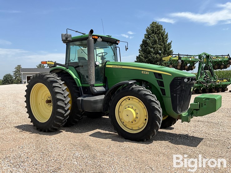 2006-john-deere-8330-image-3