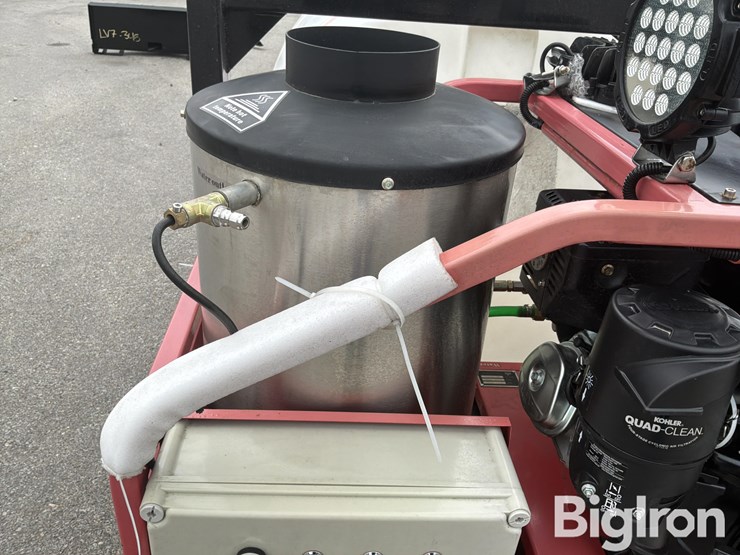 2025-massey-ferguson-730-image-16