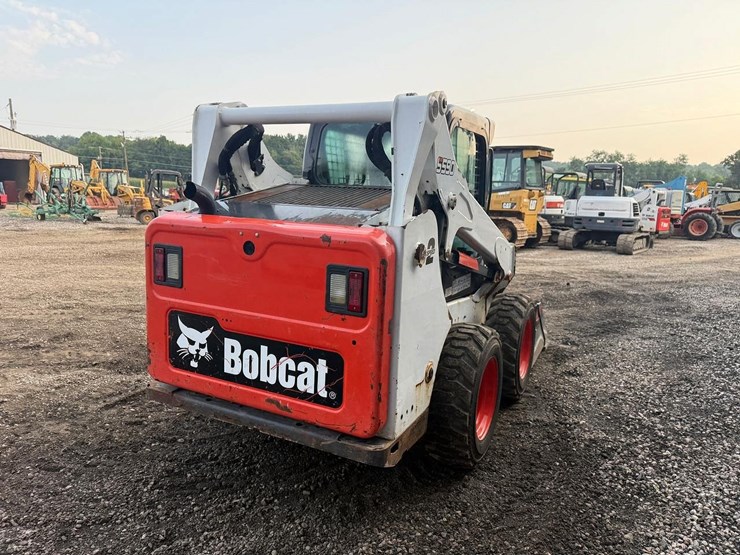 2021-bobcat-s590-image-4