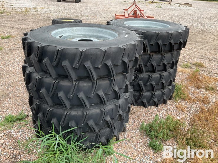 recapped-11r24.5-pivot-tires-&-rims-image-7