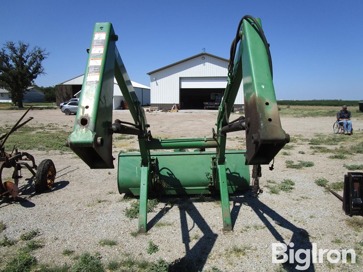john-deere-725-image-7