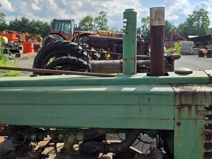 john-deere-tractor-(not-running)-image-7