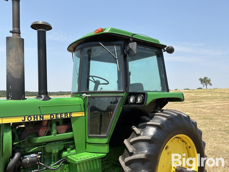 1981-john-deere-4440-image-11