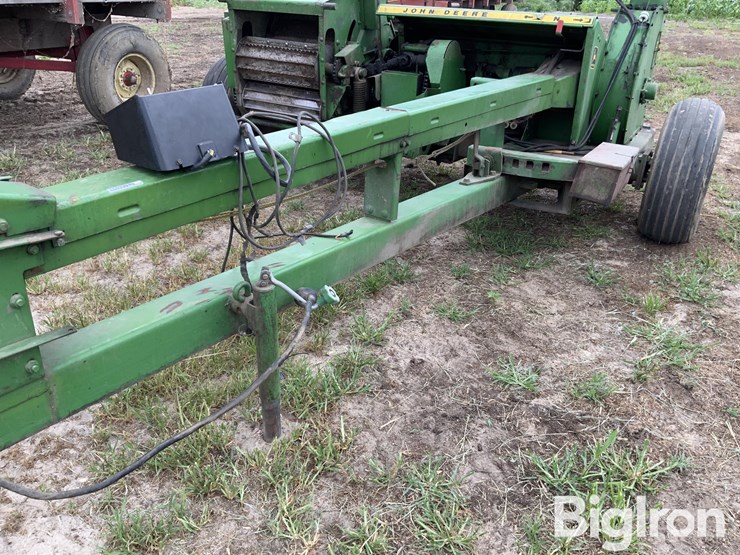 john-deere-3960-image-10