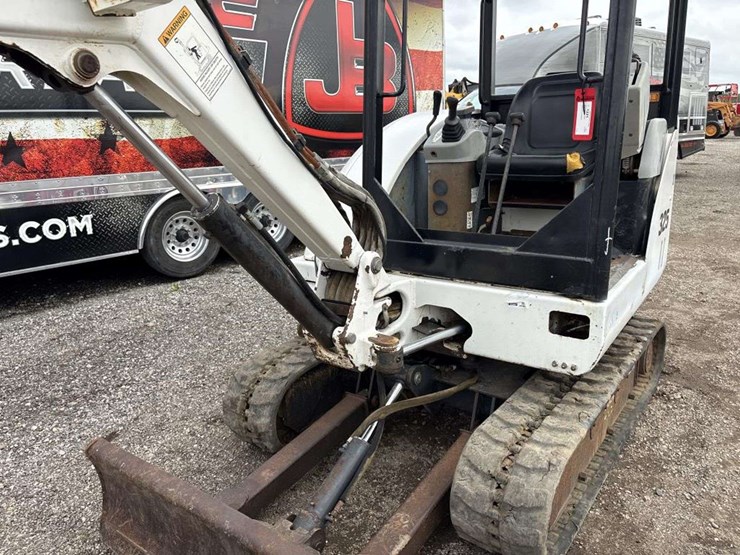 bobcat-325-image-11