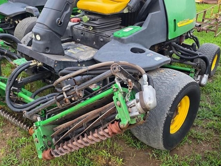 2005-john-deere-3225c-image-22