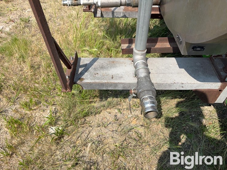 stainless-1500-gal-ss-tank-on-running-gear-image-13