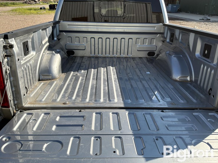 2020-ford-f150-platinum-image-16