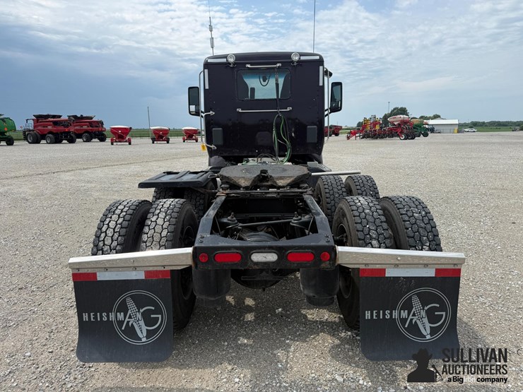 2020-peterbilt-579-image-6