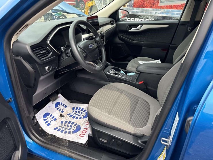 2020-ford-escape-se-image-9