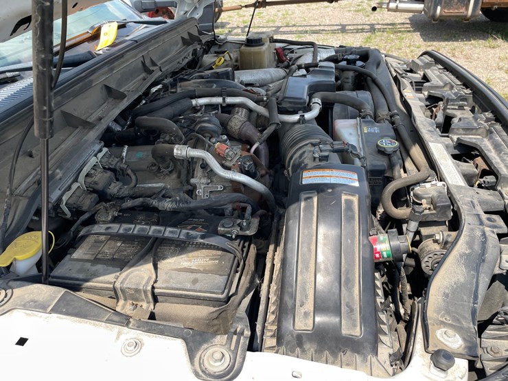 2013-ford-f550-image-28