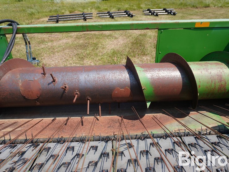 john-deere-212-image-17