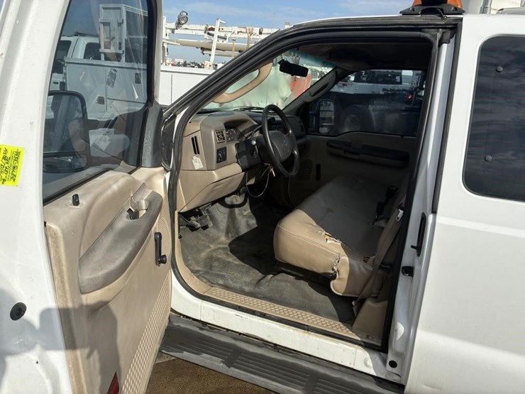 2004-ford-f250-image-18