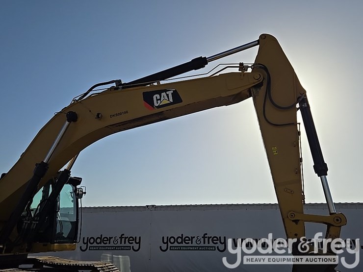2019-caterpillar-336-image-27