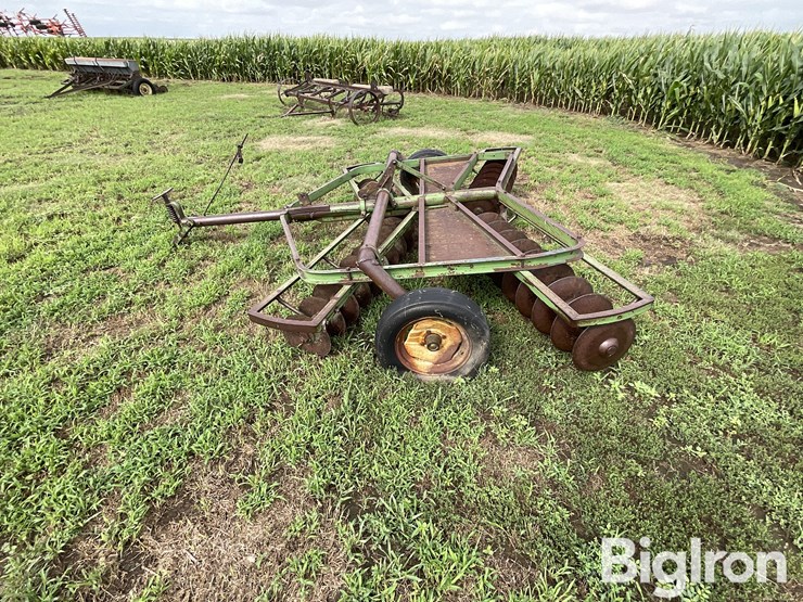john-deere-12-image-8
