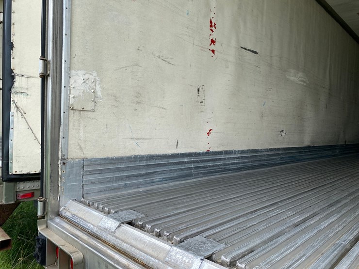 2005-utility-3000r-reefer-image-16