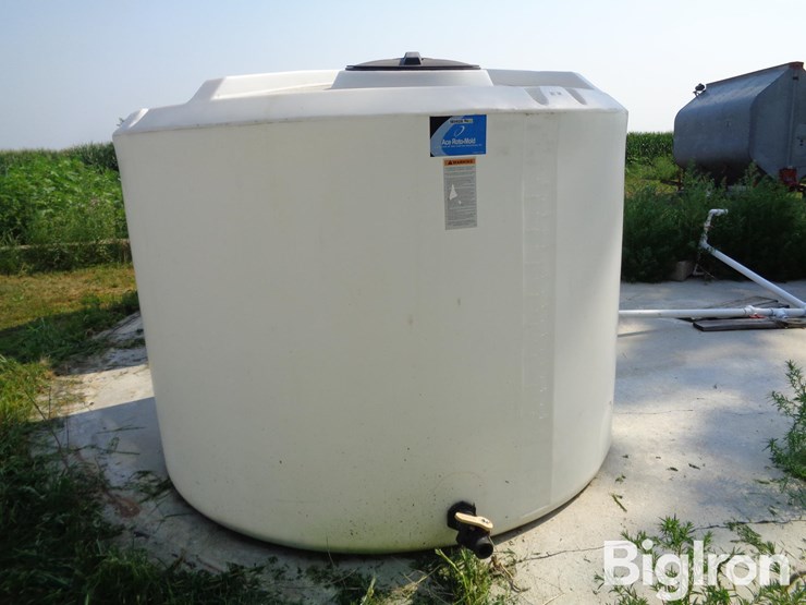 ace-roto-mold-1,500-gal-poly-tank-image-3