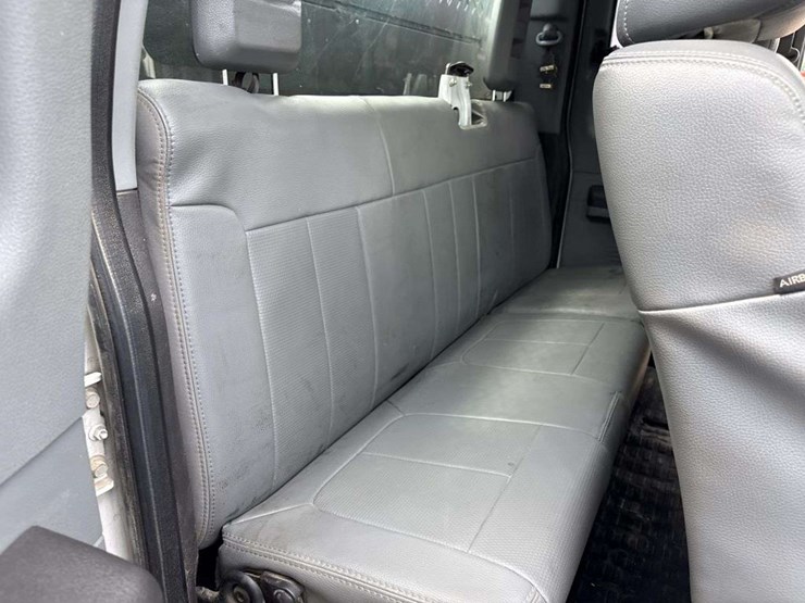 2015-ford-f350-image-19