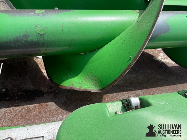 2014-john-deere-608c-stalkmaster-image-15