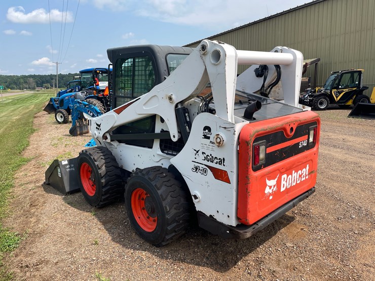 bobcat-s740-image-4