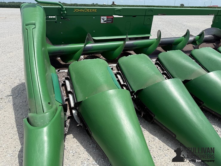 2014-john-deere-608c-stalkmaster-image-11
