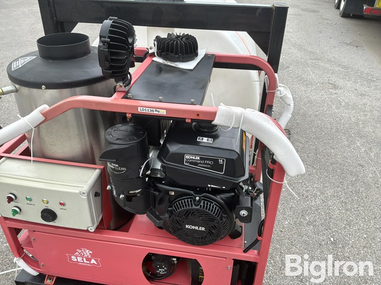 2025-massey-ferguson-730-image-13
