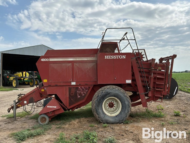 hesston-4800-image-8