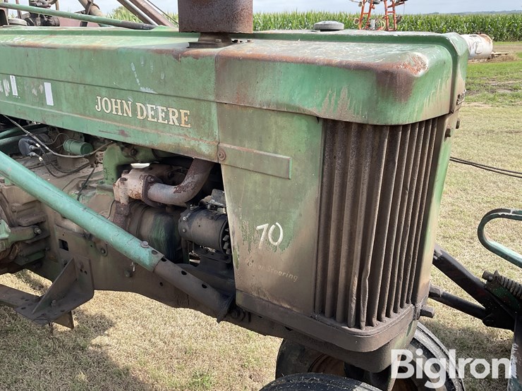 john-deere-70-image-12