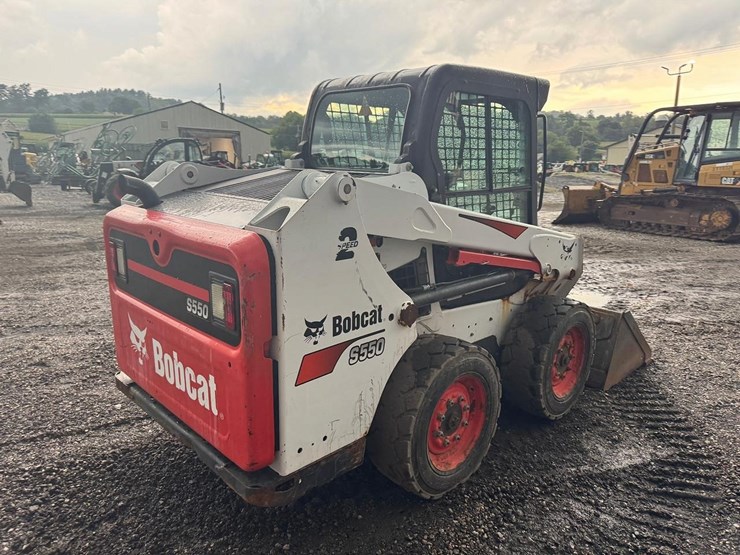 2017-bobcat-s550-image-6