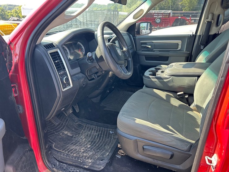 2013-dodge-1500-image-11
