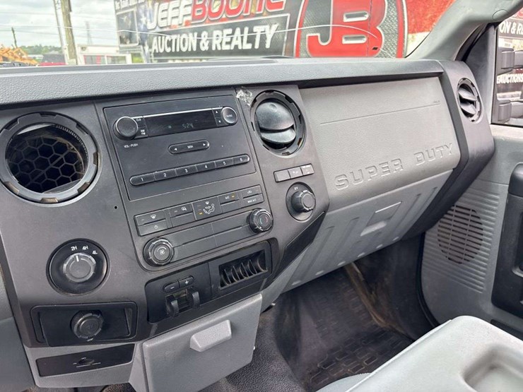 2014-ford-f250-xl-image-14