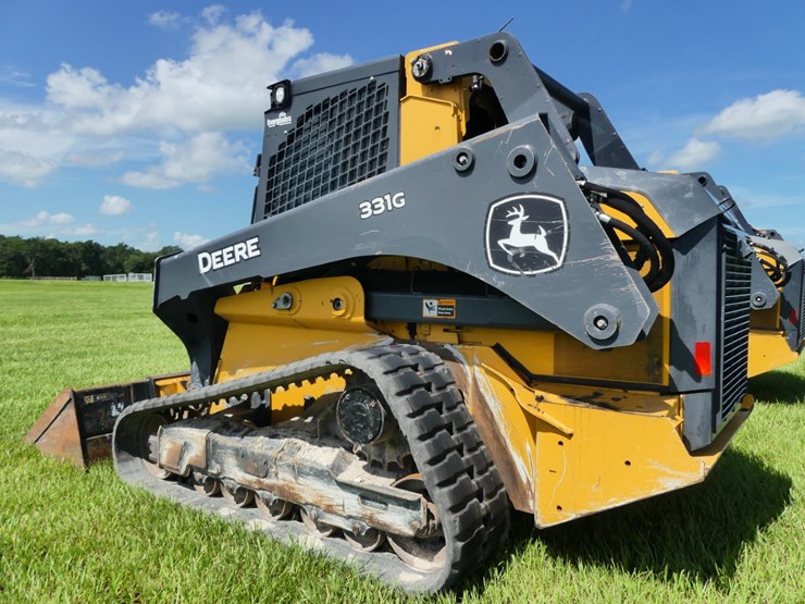 deere-331g-image-4