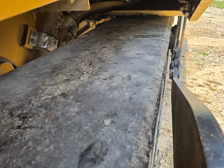 caterpillar-ap-1055f-image-55