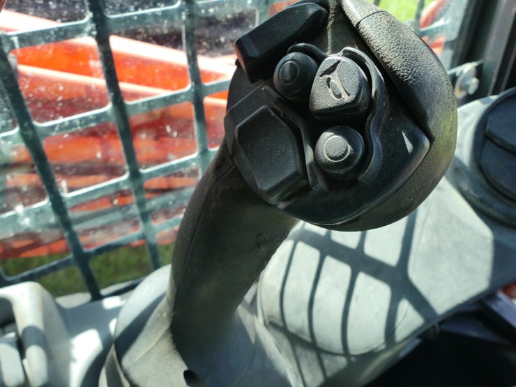 2024-kubota-svl75-2-image-14