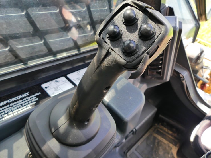 2024-deere-325g-image-14