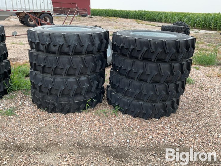 recapped-11r24.5-pivot-tires-&-rims-image-6