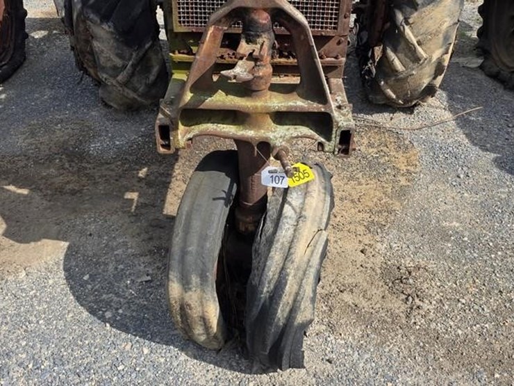 farmall-f20-tractor-(not-running)-image-16