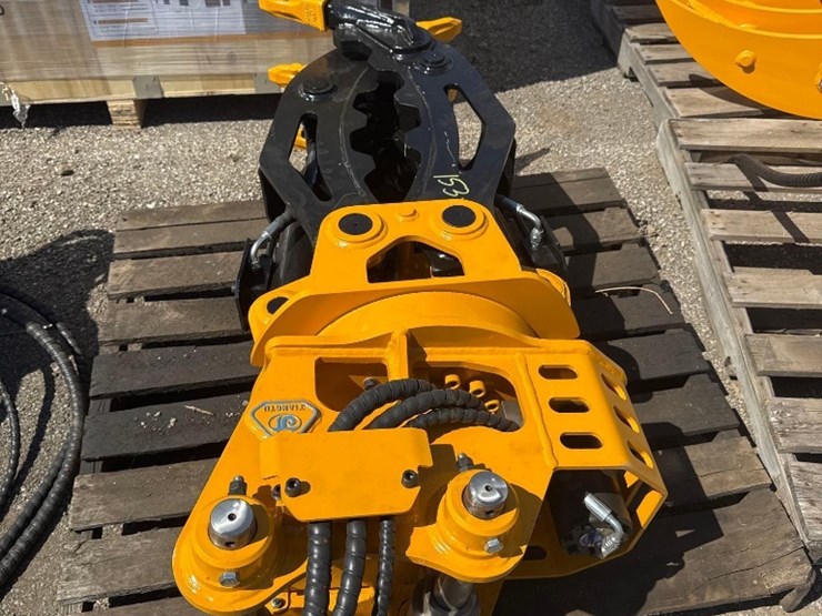 new-jiangtu-co-large-electronic/hydraulic-swivel-grapple-attachment-image-1