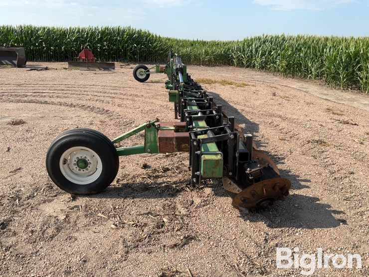 shop-built-16r30-root-slicer-image-8