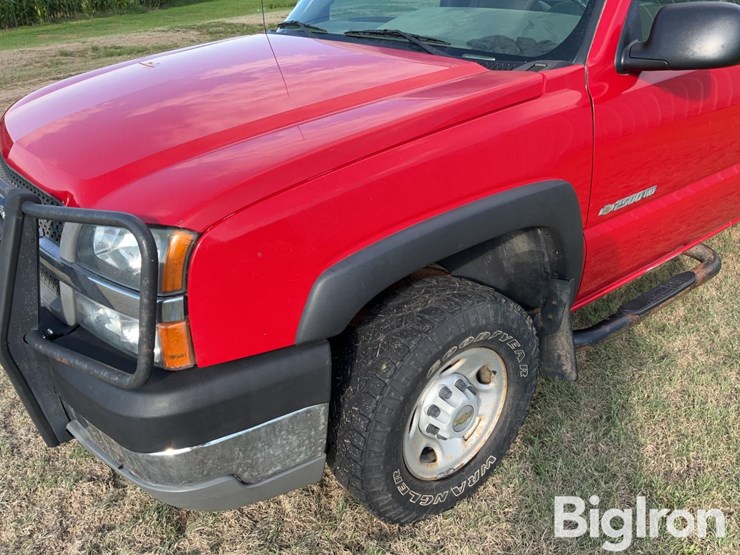 2003-chevrolet-2500hd-image-12