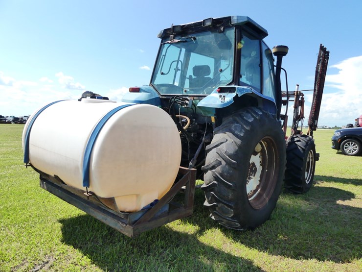 new-holland-ts110-image-3