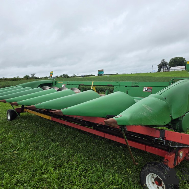 2012 JOHN DEERE 608C