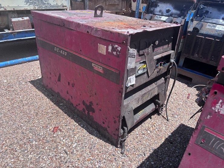 #2564-•-lincoln-electric-dc-600-welder-|-for-parts/repairs-image-1