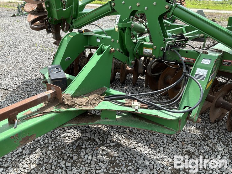 john-deere-2623-image-19