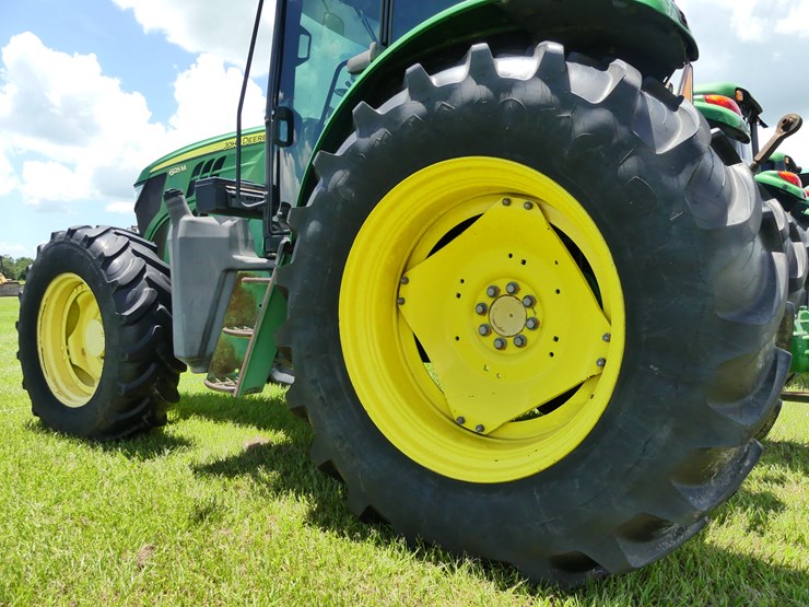 john-deere-6125m-image-5