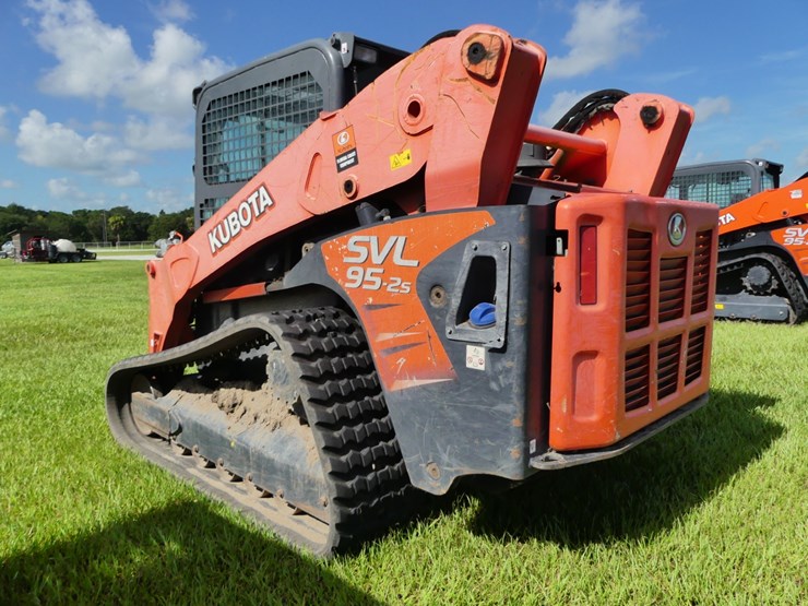 kubota-svl95-2s-image-4